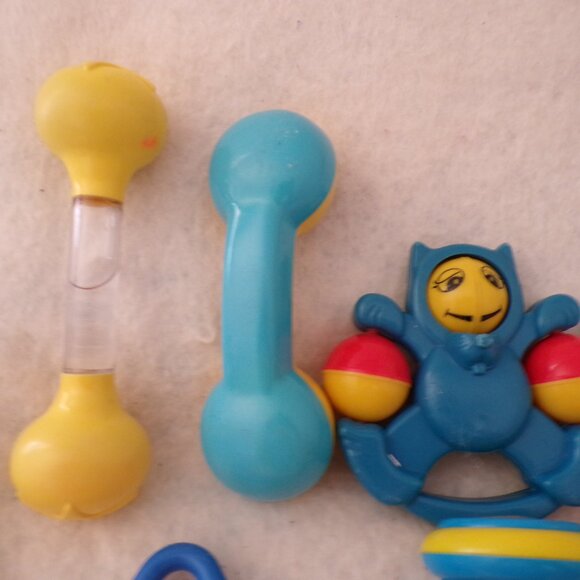 Vintage Lot Baby Rattles Toys Tomy Straco Disney Gerber Johnson & Johnson Kids - Picture 7 of 10